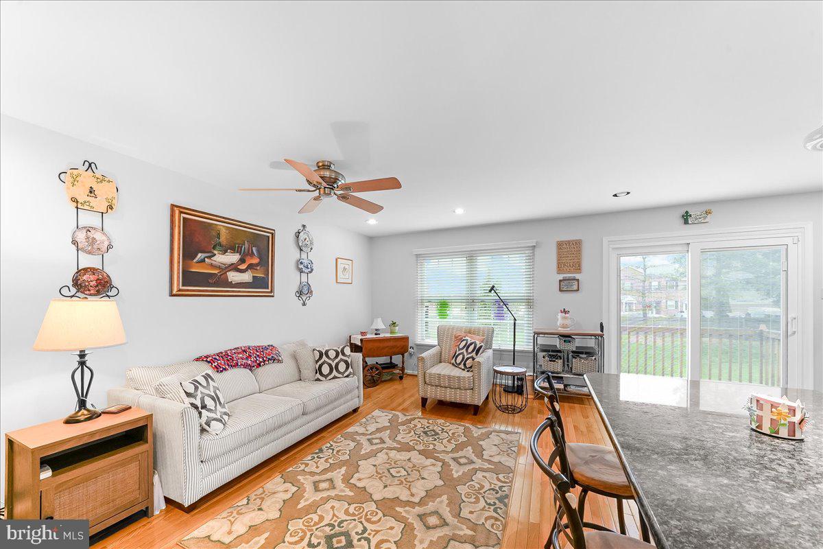 CLUB VIEW MANOR - Residential