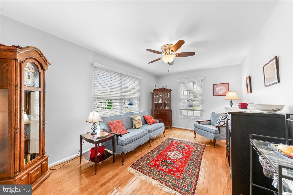 CLUB VIEW MANOR - Residential