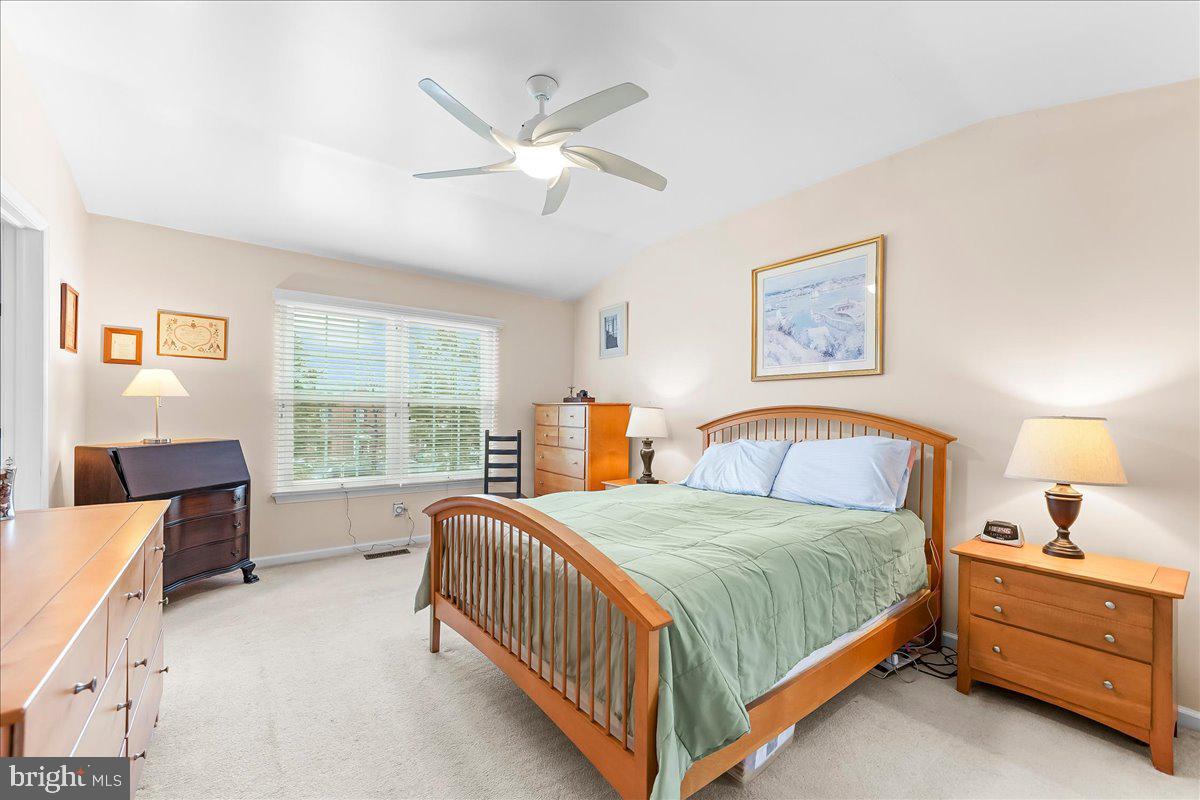 CLUB VIEW MANOR - Residential