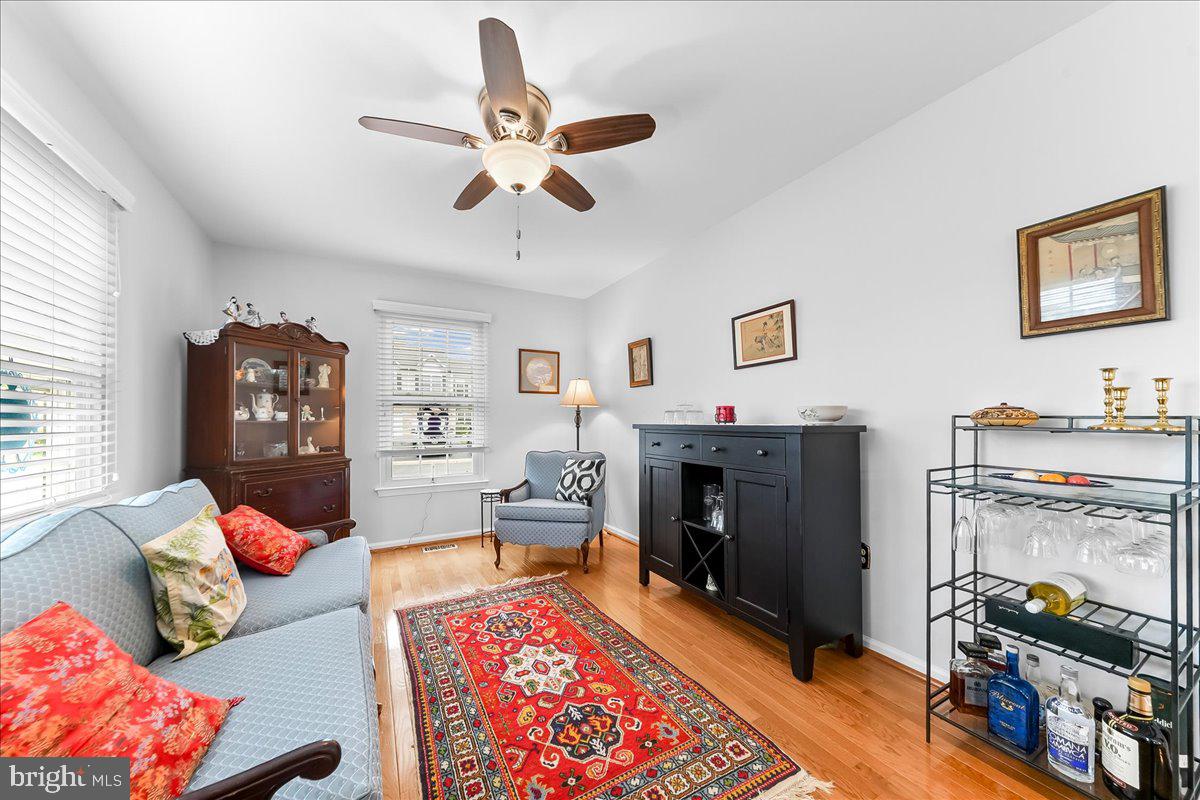 CLUB VIEW MANOR - Residential