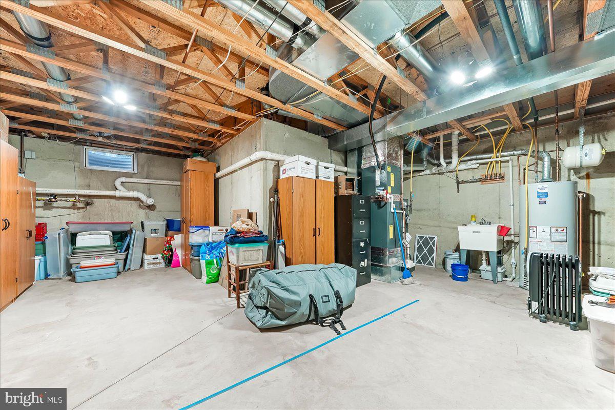 CLUB VIEW MANOR - Residential