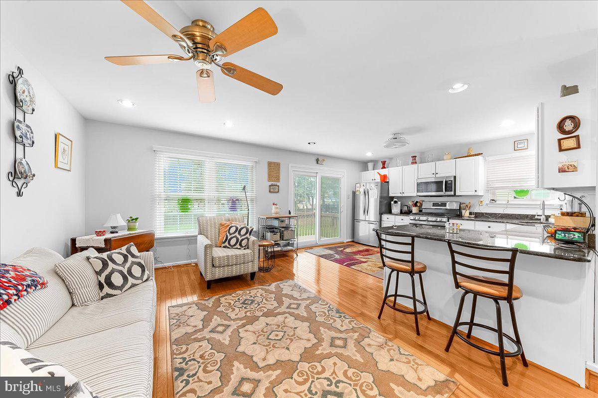 CLUB VIEW MANOR - Residential