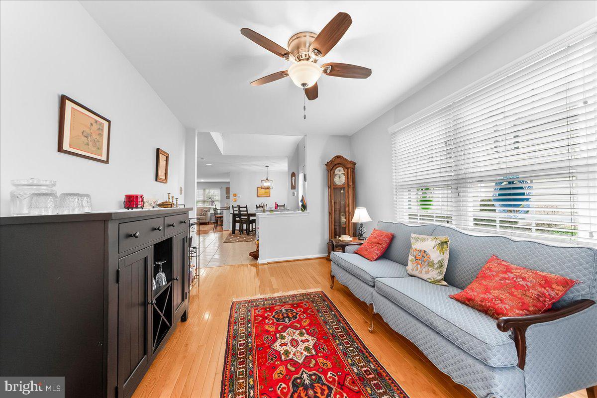 CLUB VIEW MANOR - Residential