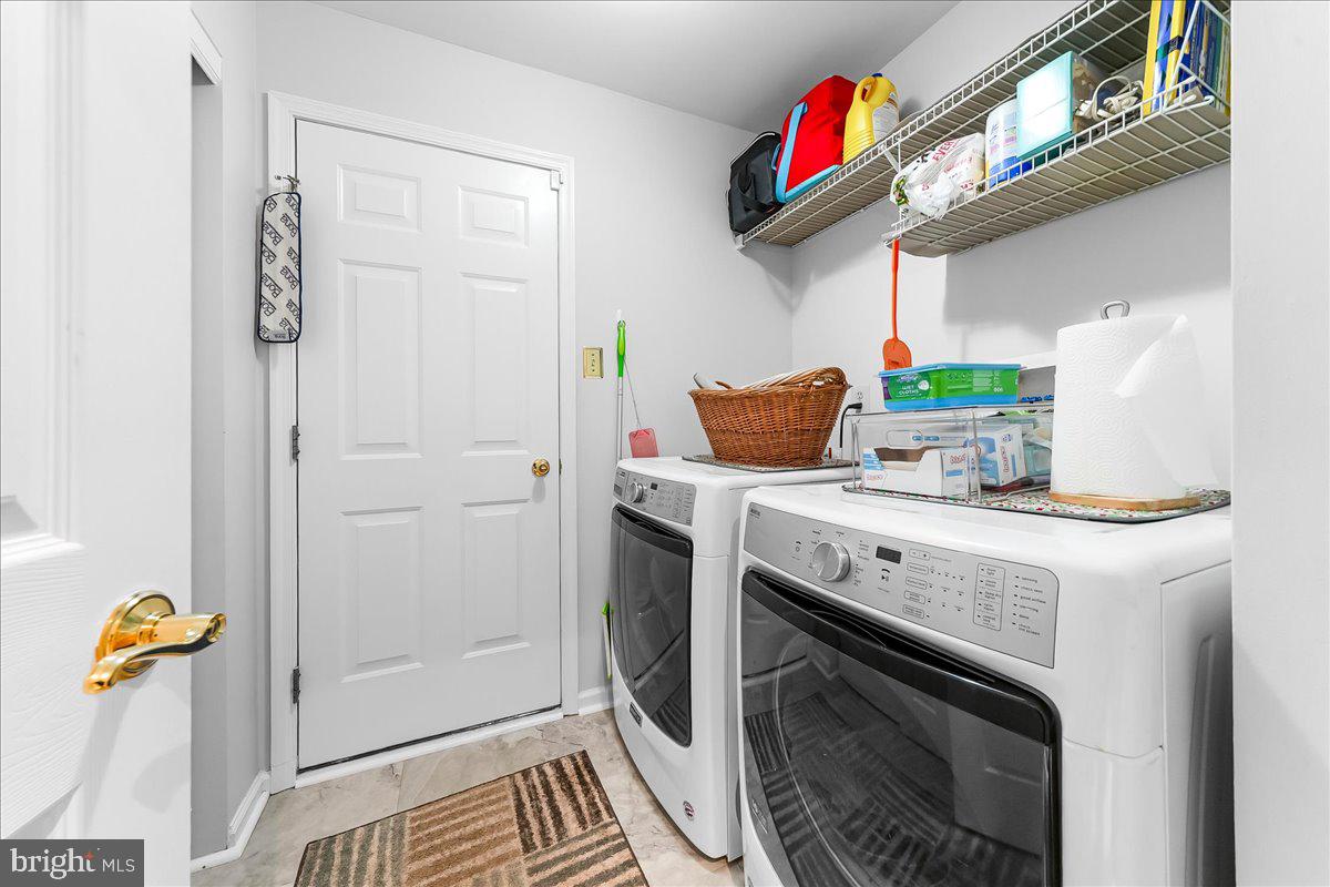 CLUB VIEW MANOR - Residential