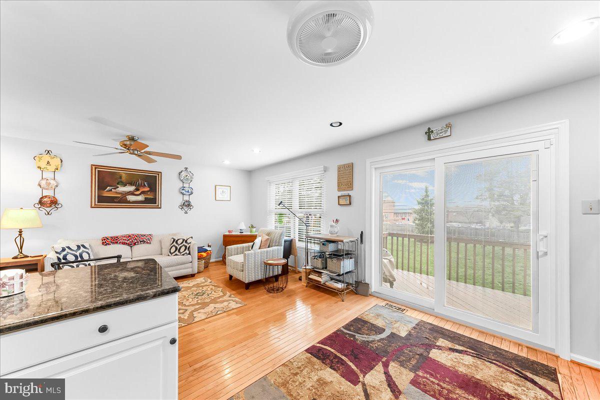 CLUB VIEW MANOR - Residential