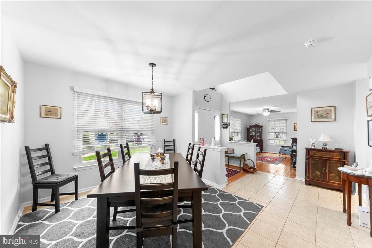 CLUB VIEW MANOR - Residential