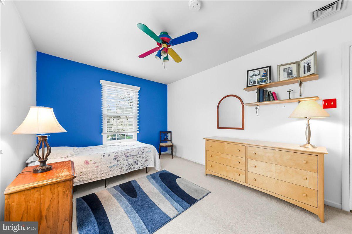 CLUB VIEW MANOR - Residential