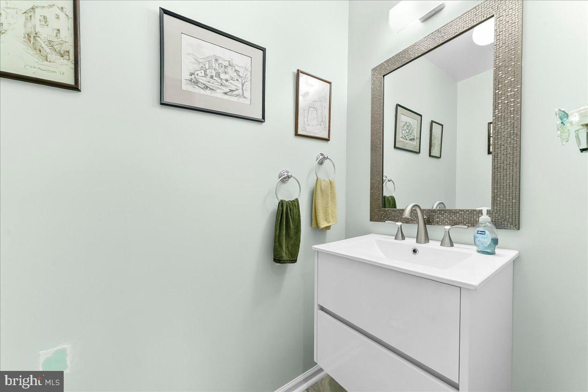 CLUB VIEW MANOR - Residential