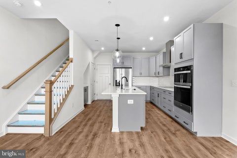 Photo of 43841 Venetian Square, ASHBURN, VA 20147 (MLS # VALO2127120)