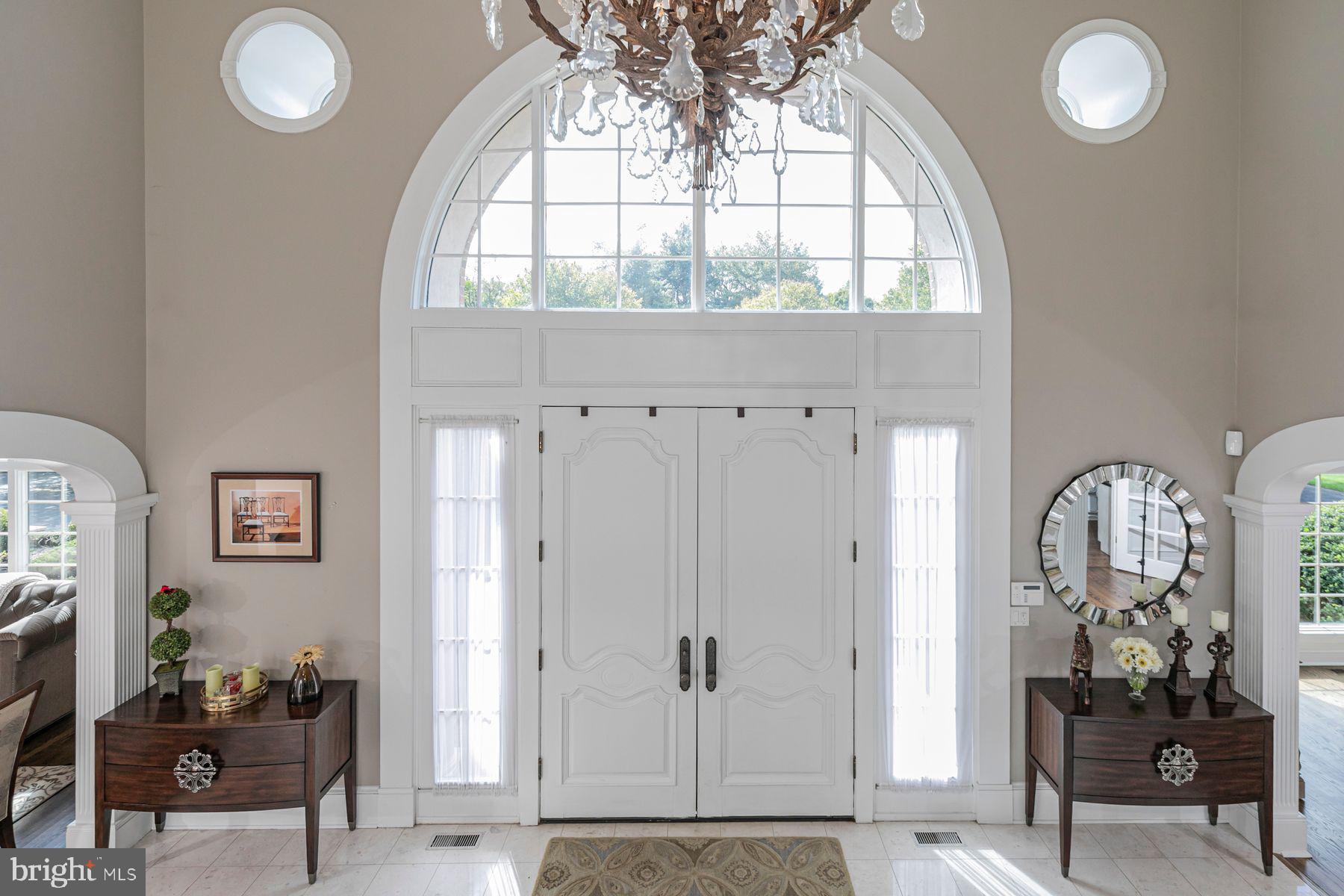 405 POND VIEW DRIVE
