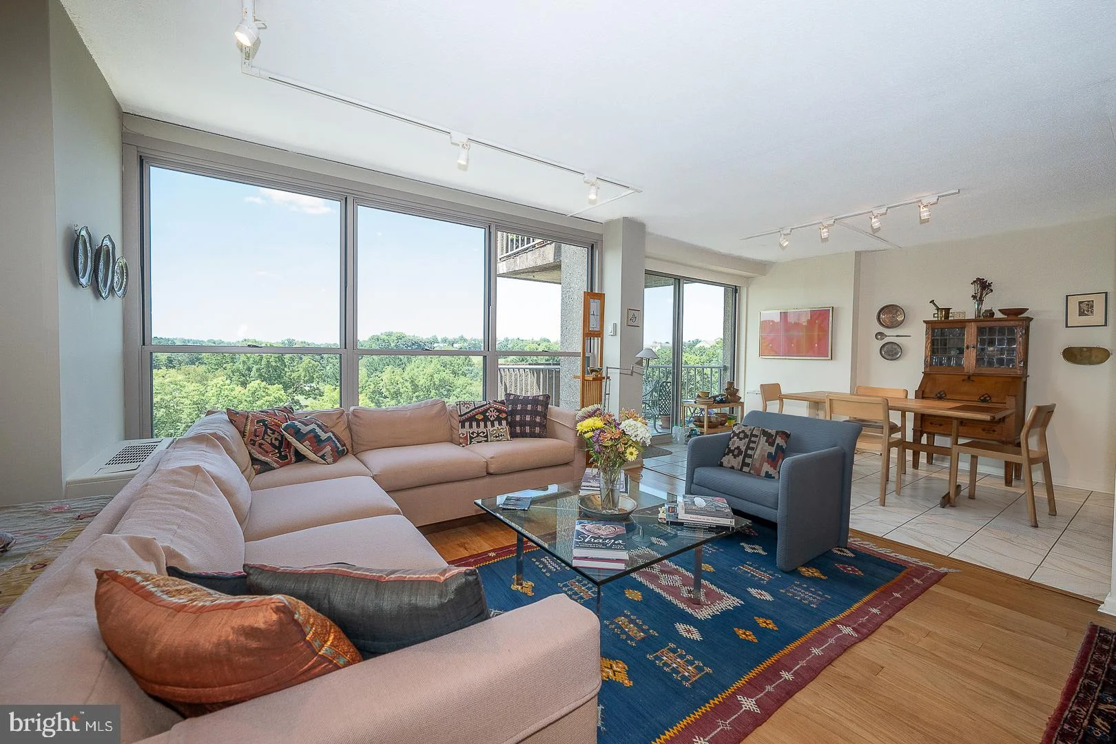 1001 City Avenue Unit E-1018, Wynnewood, PA, 19096