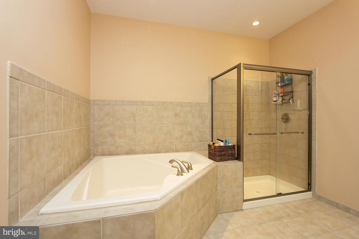 FAIRWOOD - Residential