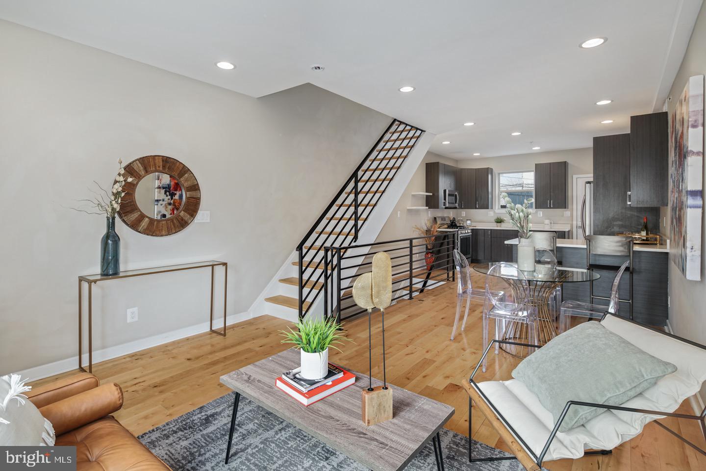 OLDE KENSINGTON - Residential