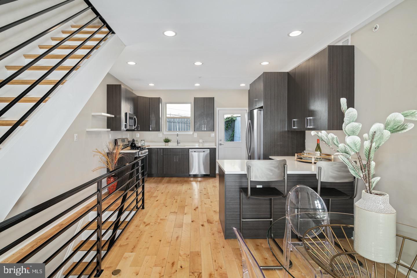 OLDE KENSINGTON - Residential