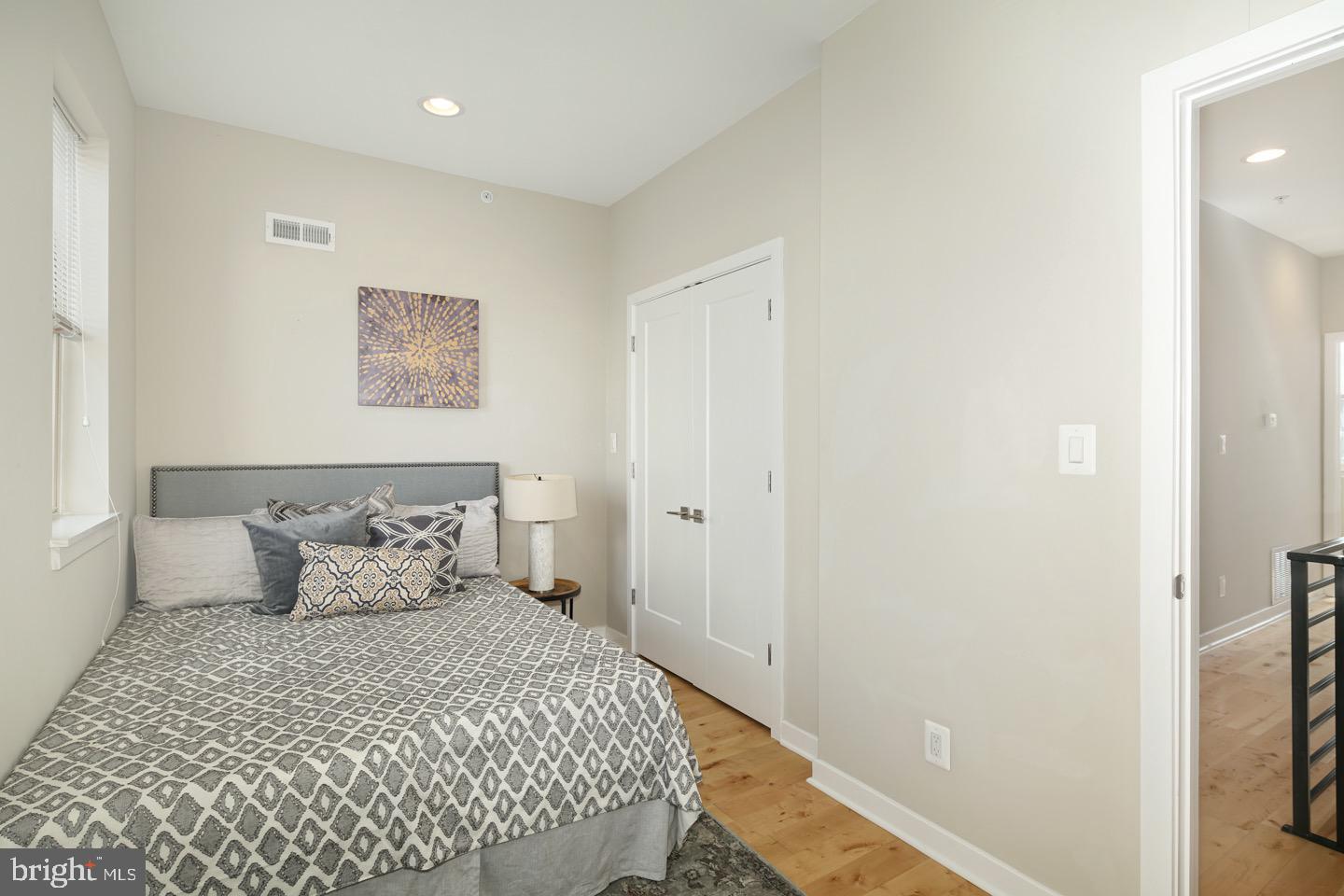 OLDE KENSINGTON - Residential