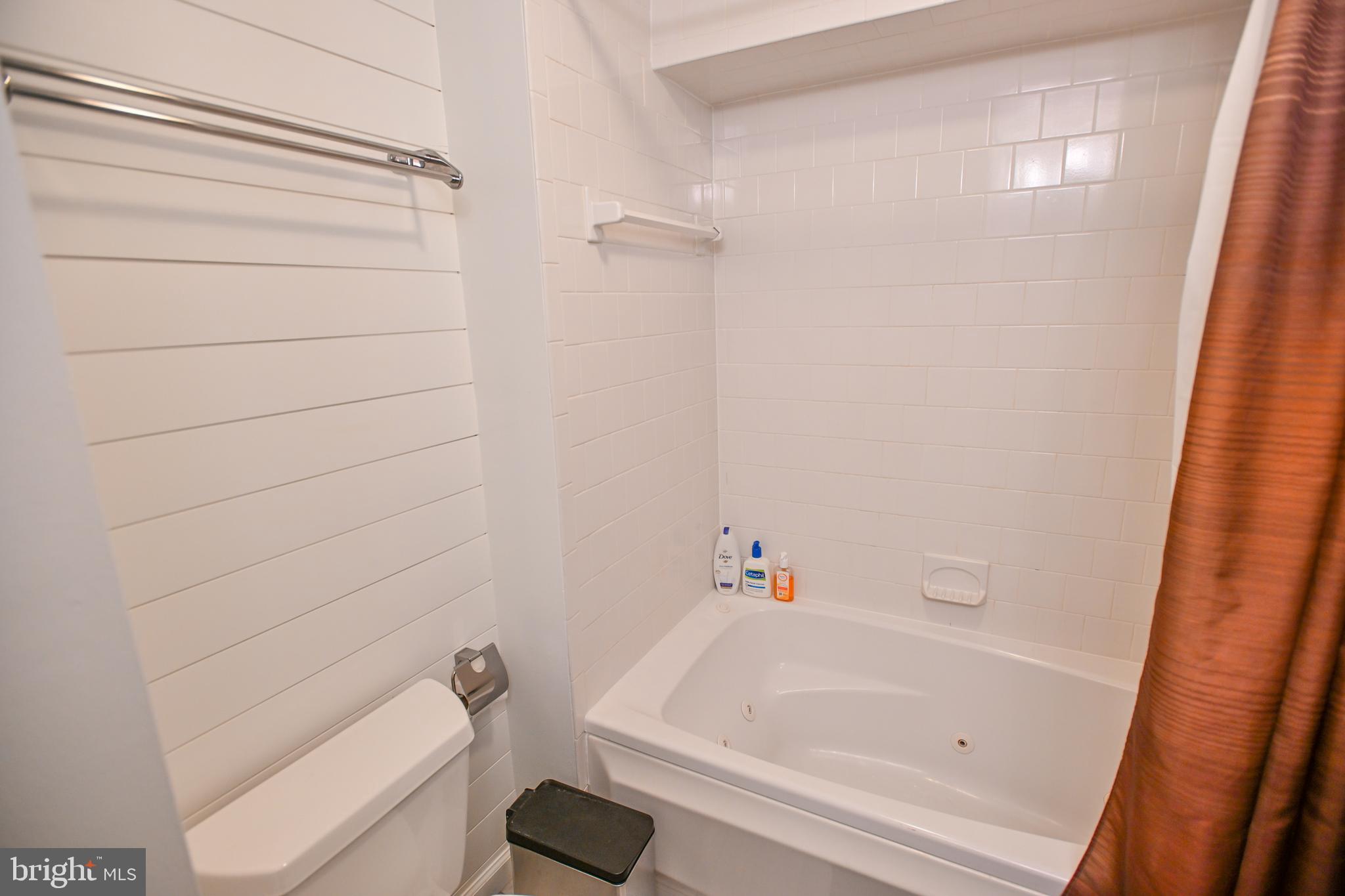 BUTCHERS HILL - Residential