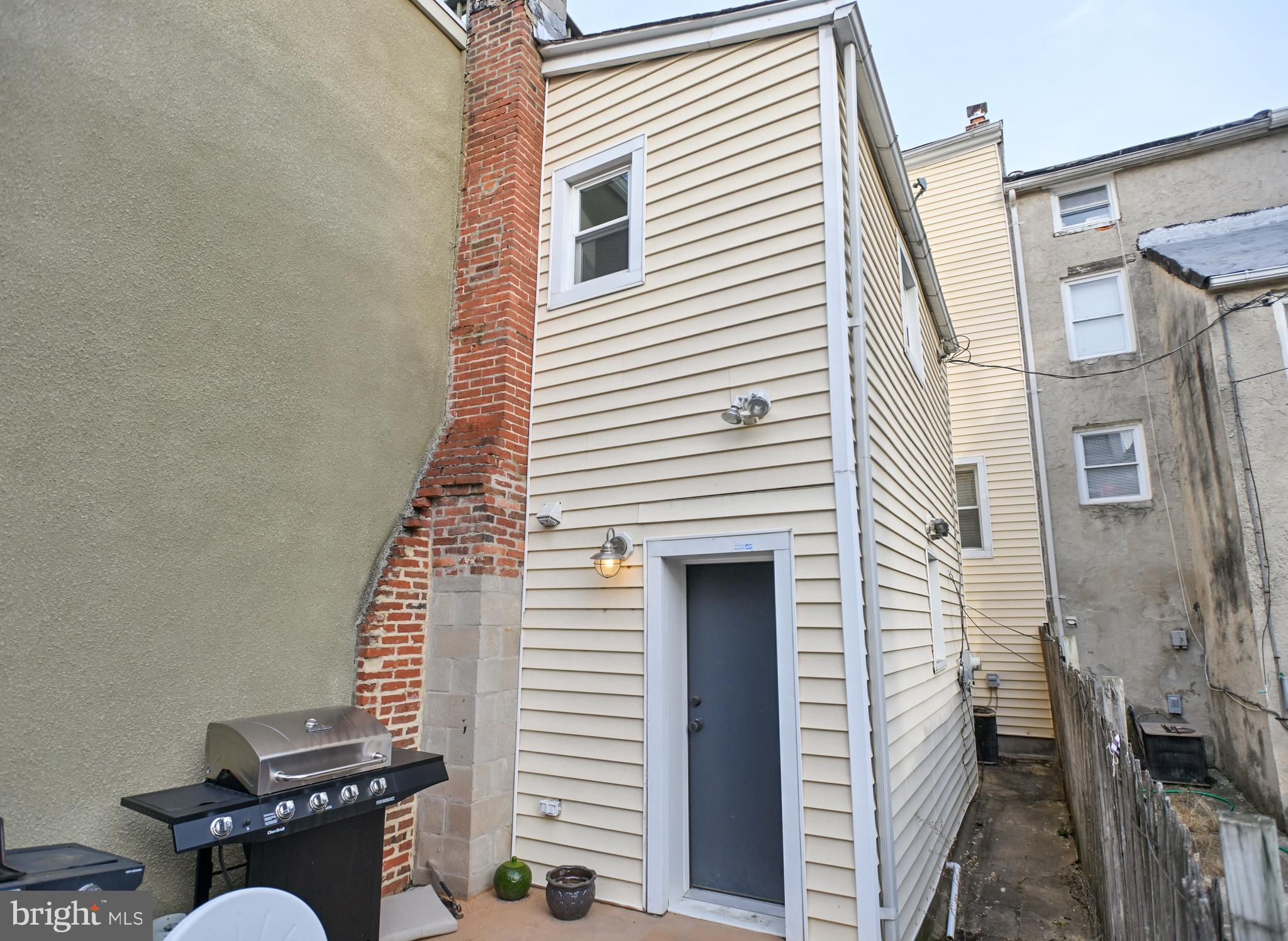 BUTCHERS HILL - Residential