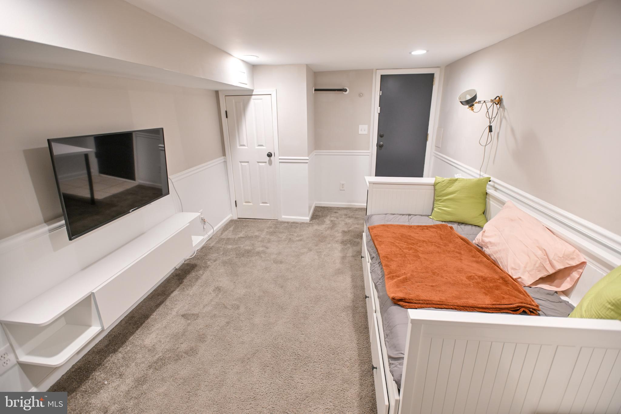 BUTCHERS HILL - Residential