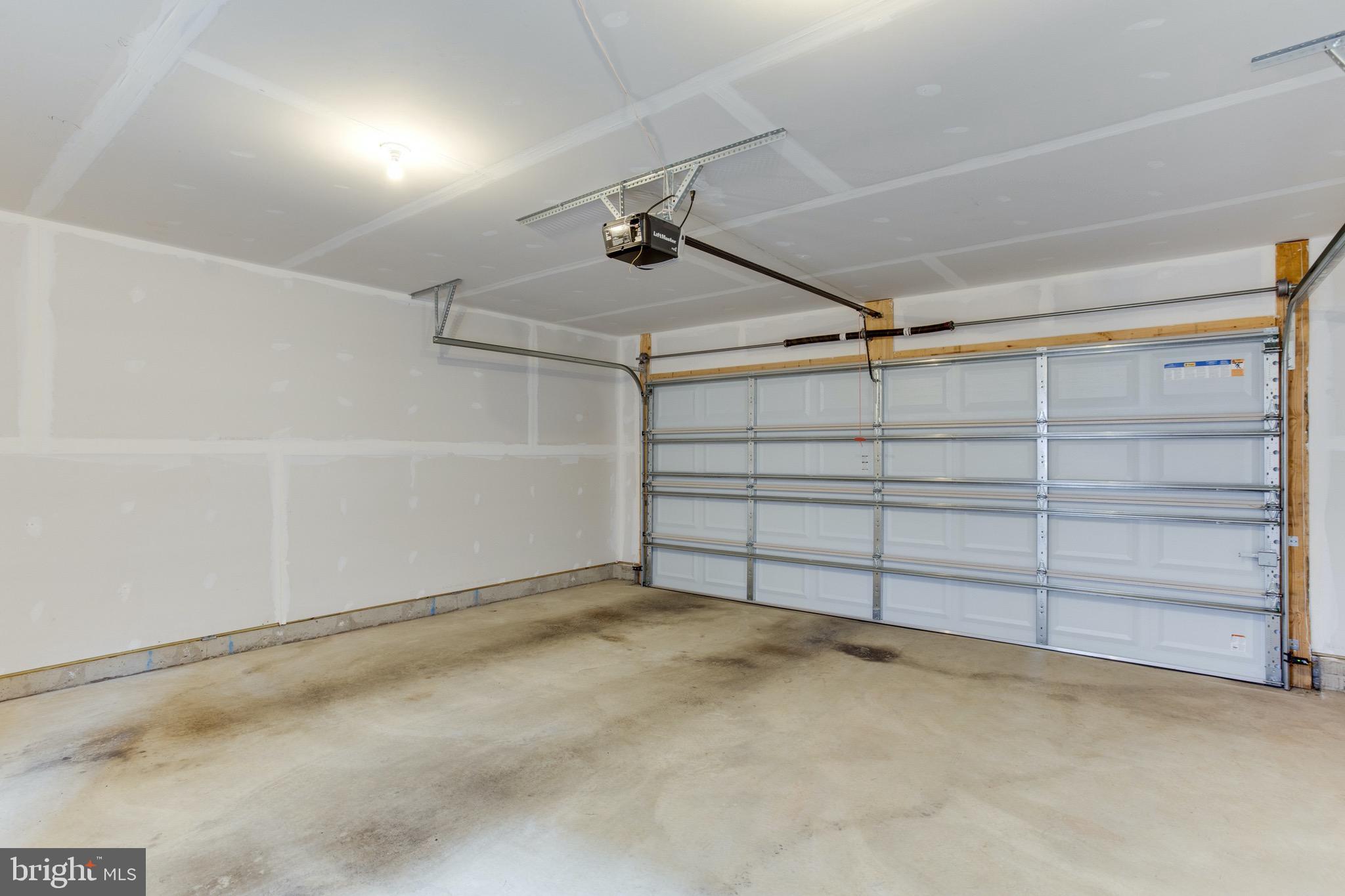 ST CHARLES SUB - FIELDSIDE - Residential Lease