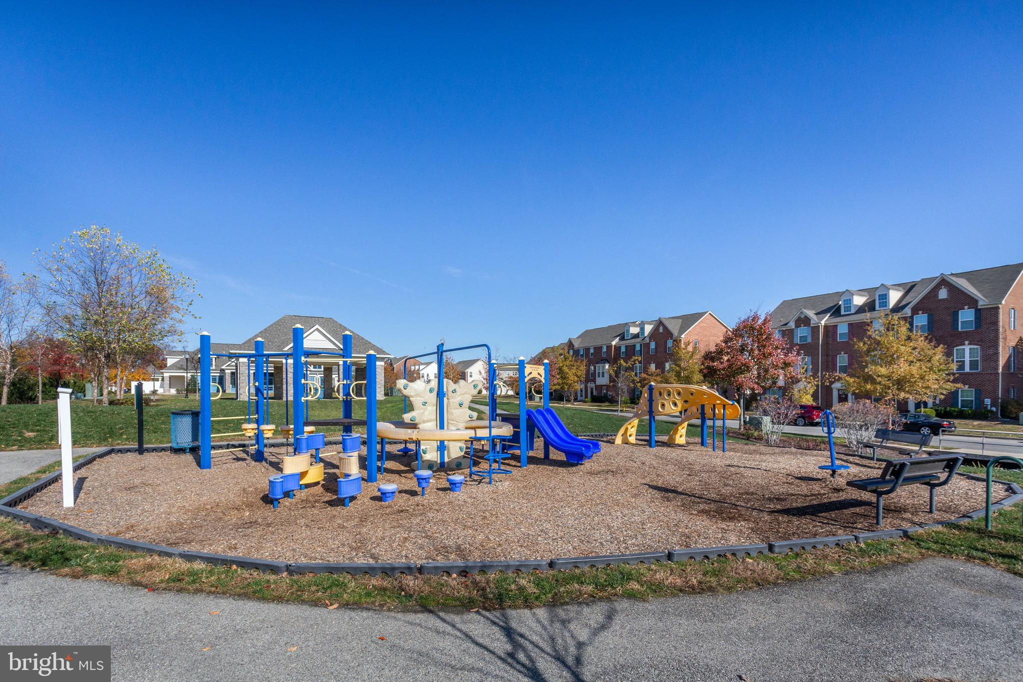 ST CHARLES SUB - FIELDSIDE - Residential Lease