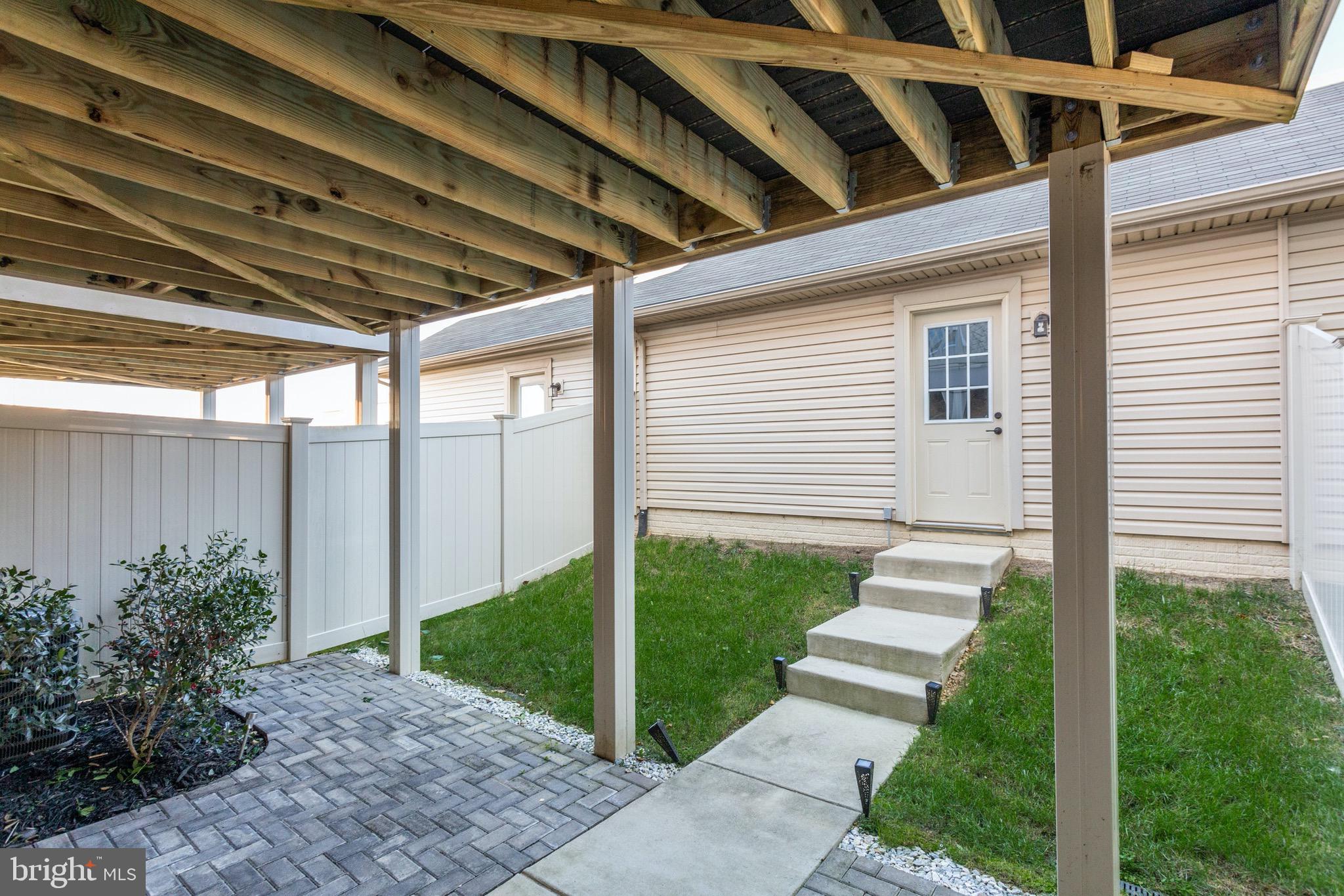 ST CHARLES SUB - FIELDSIDE - Residential Lease