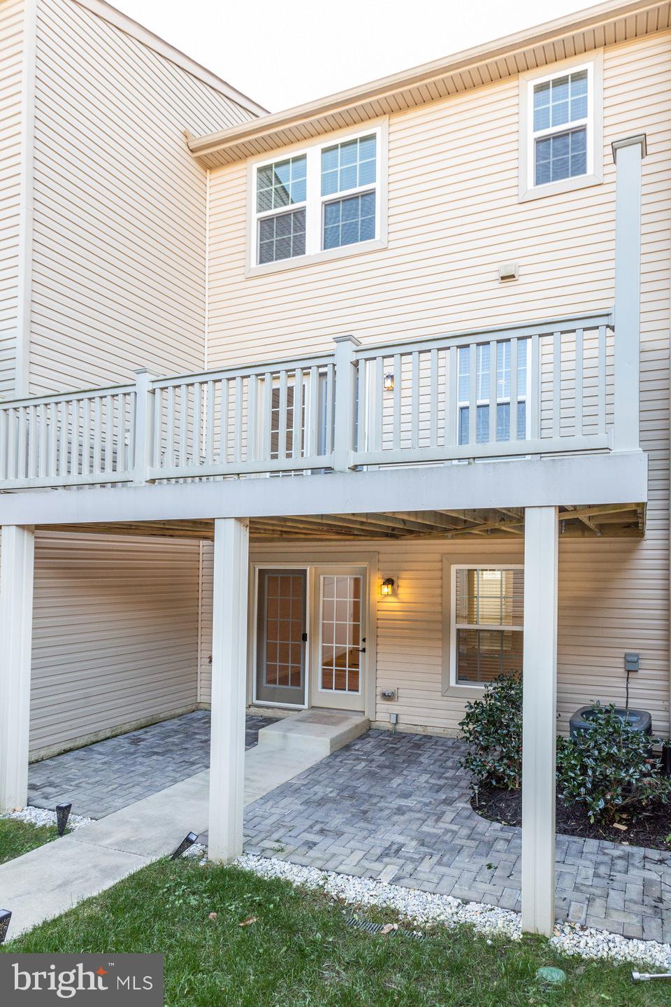 ST CHARLES SUB - FIELDSIDE - Residential Lease