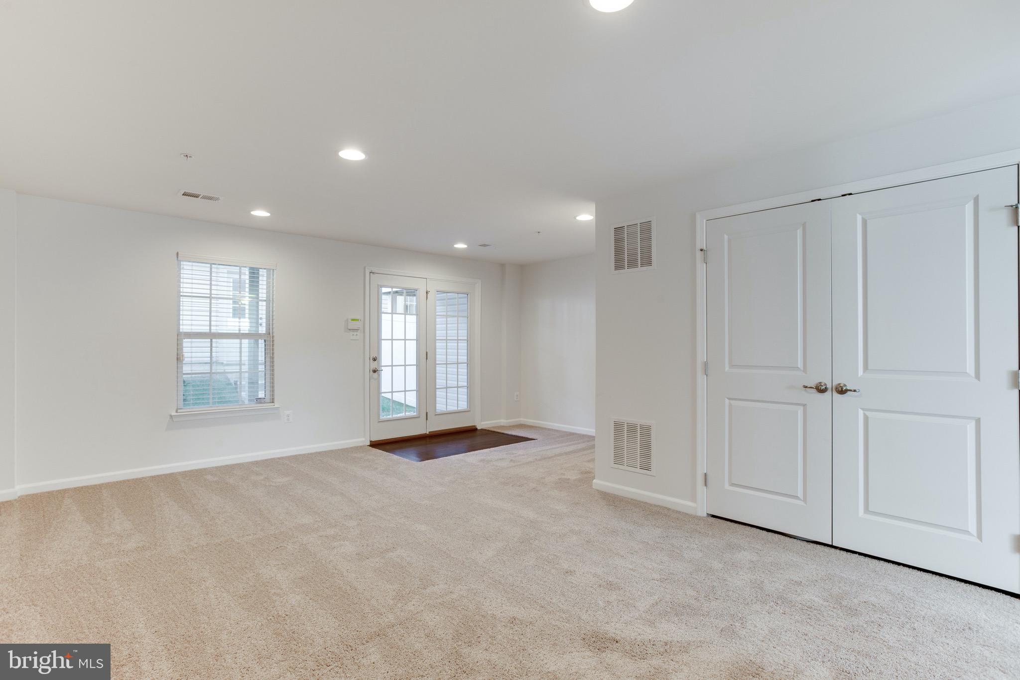 ST CHARLES SUB - FIELDSIDE - Residential Lease