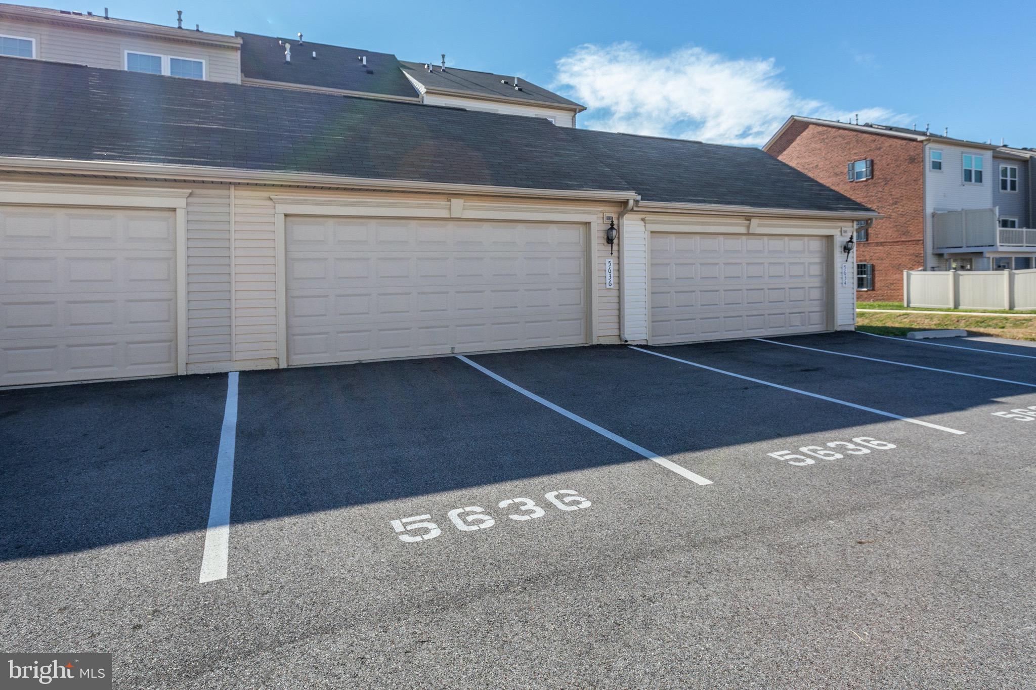 ST CHARLES SUB - FIELDSIDE - Residential Lease