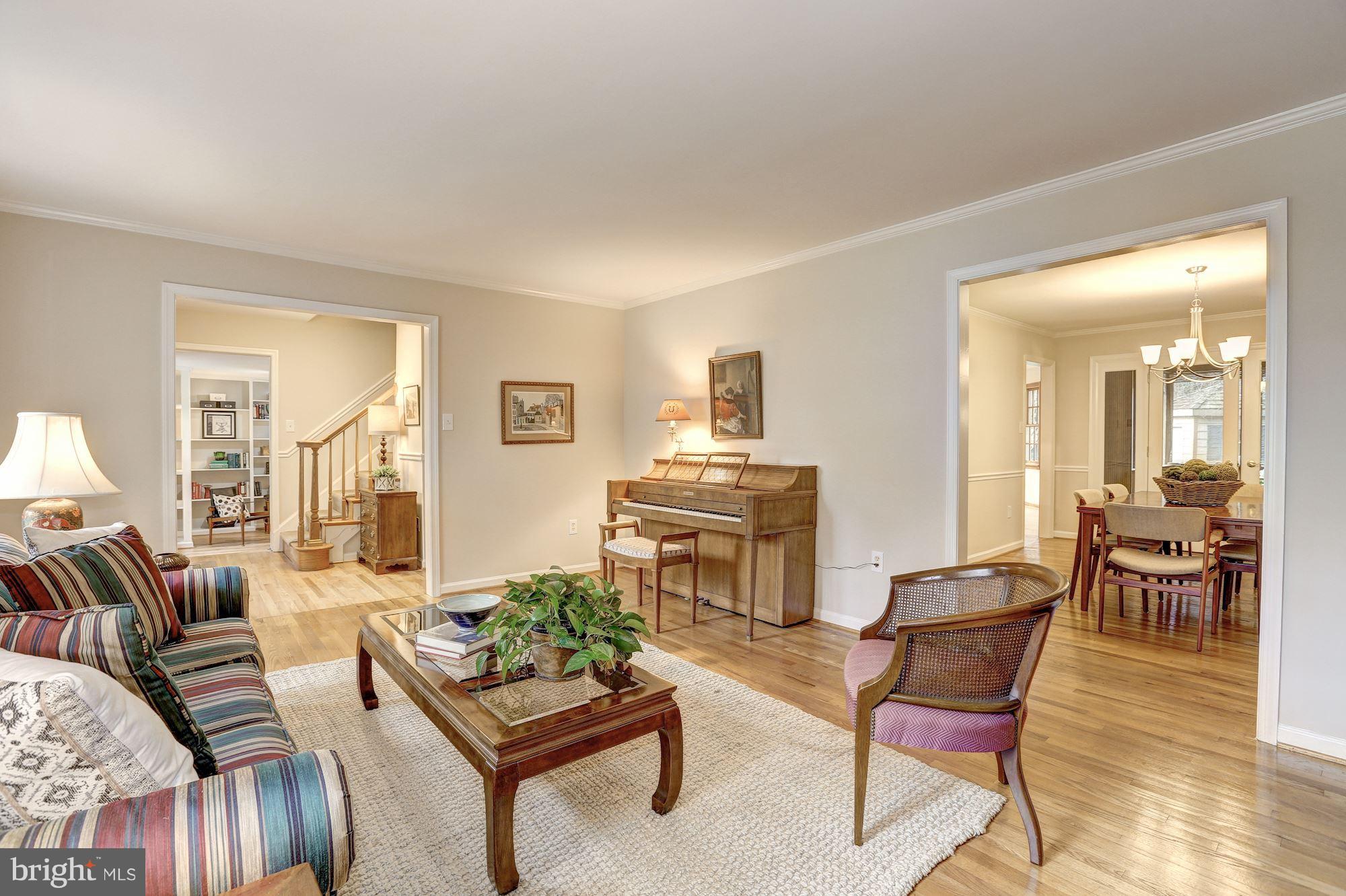 GLEN OAKS - Residential