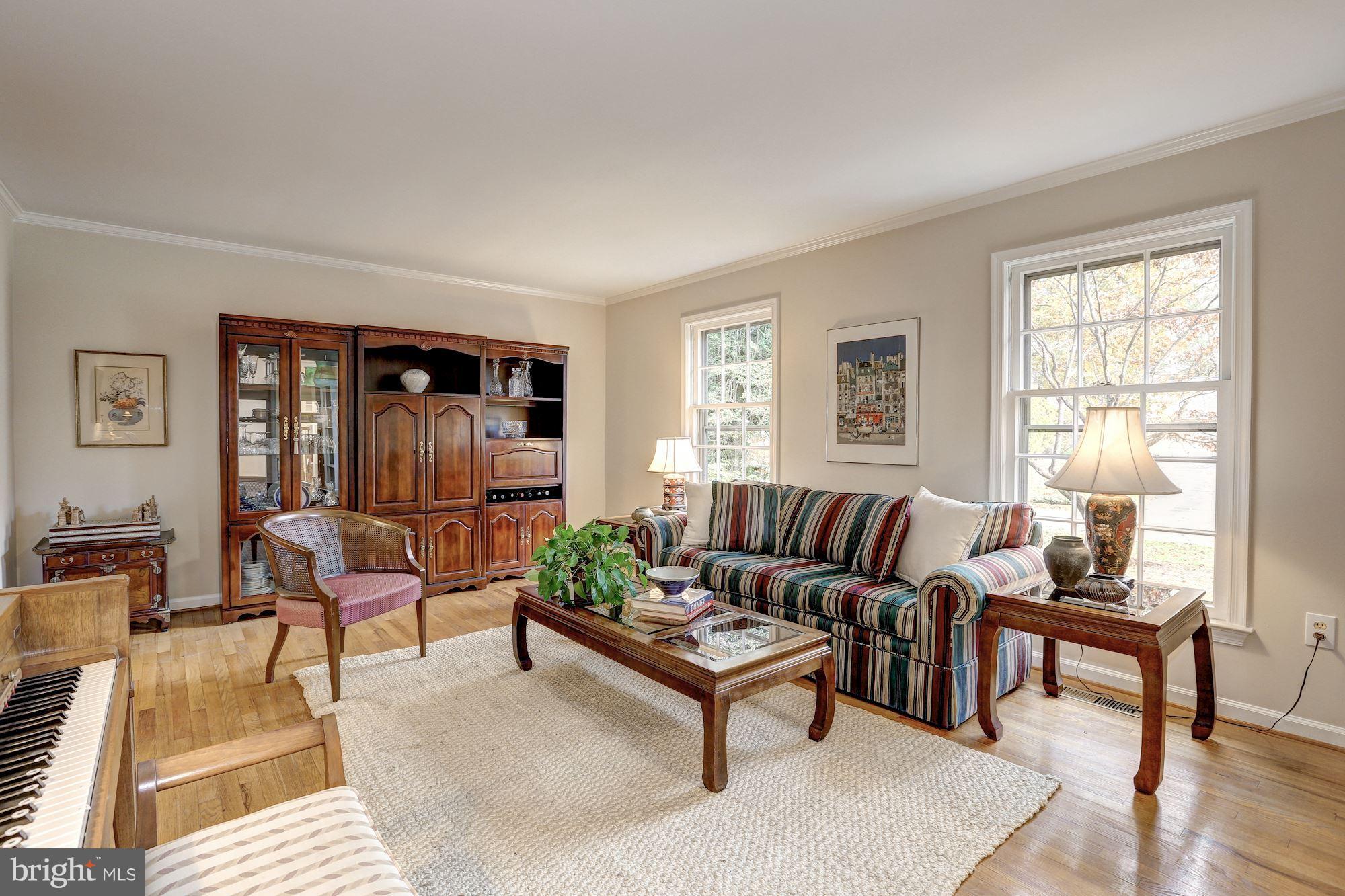 GLEN OAKS - Residential