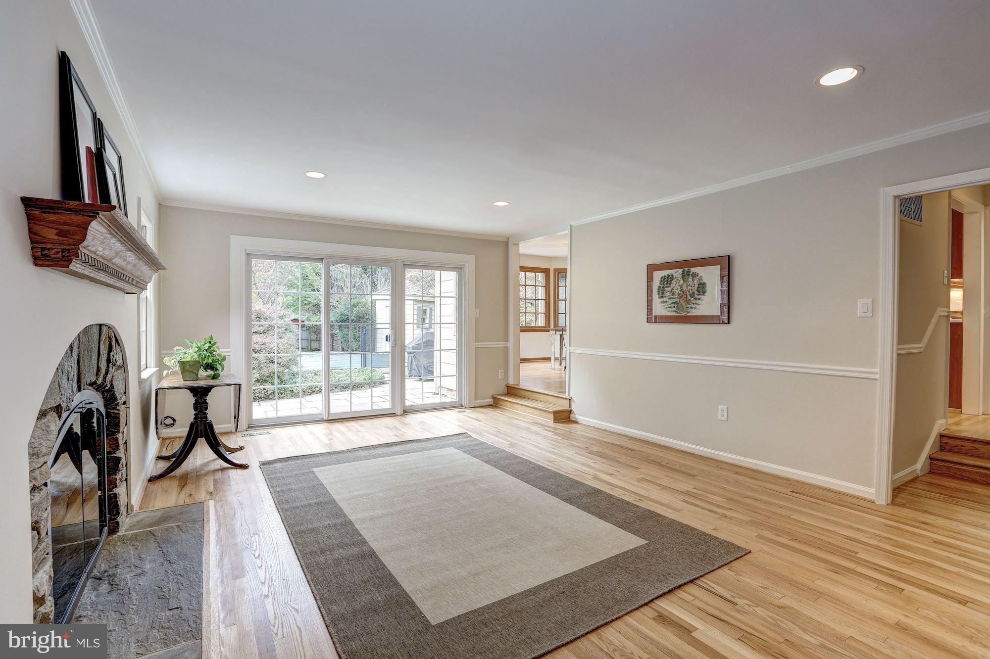 GLEN OAKS - Residential