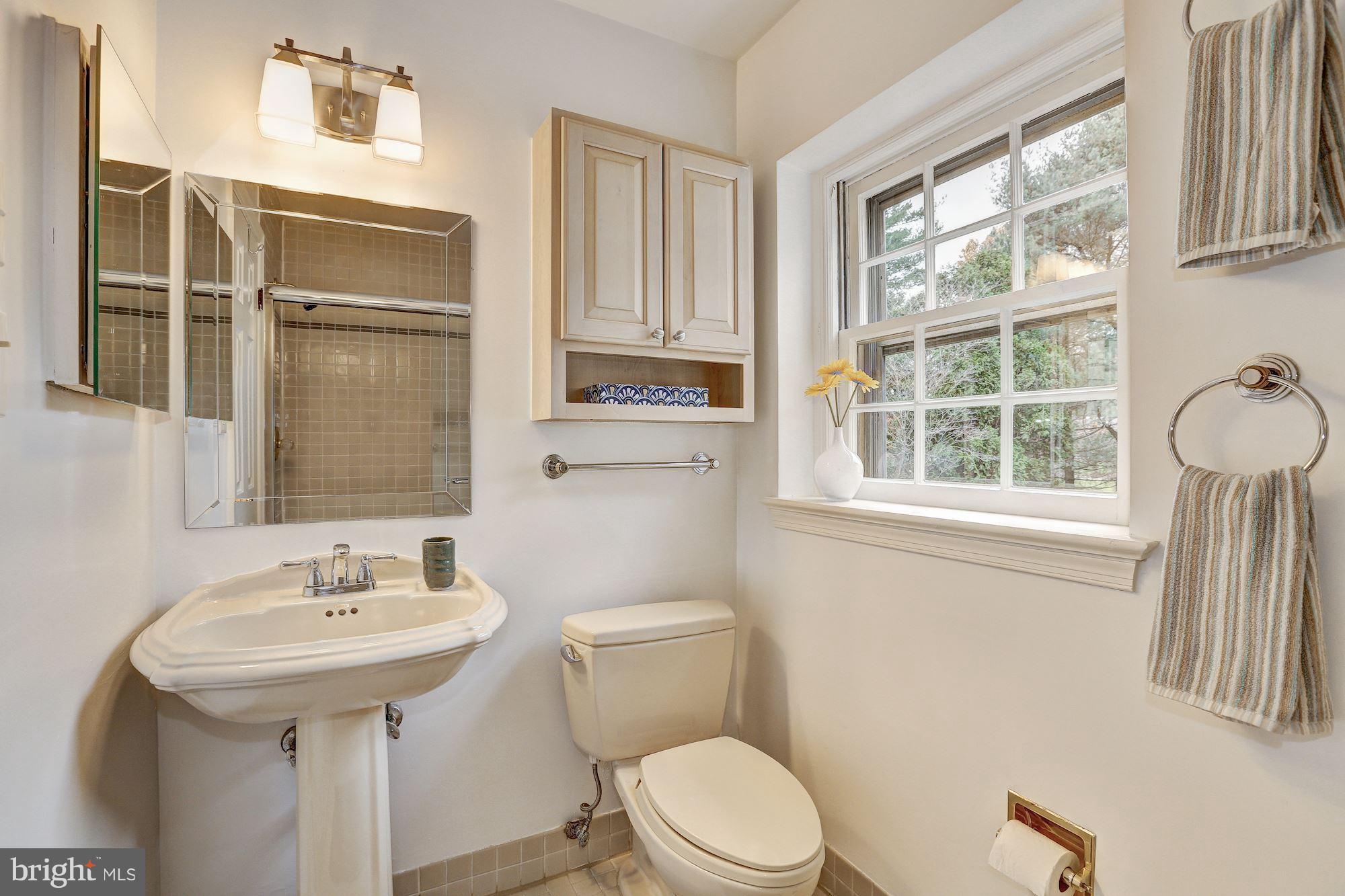 GLEN OAKS - Residential