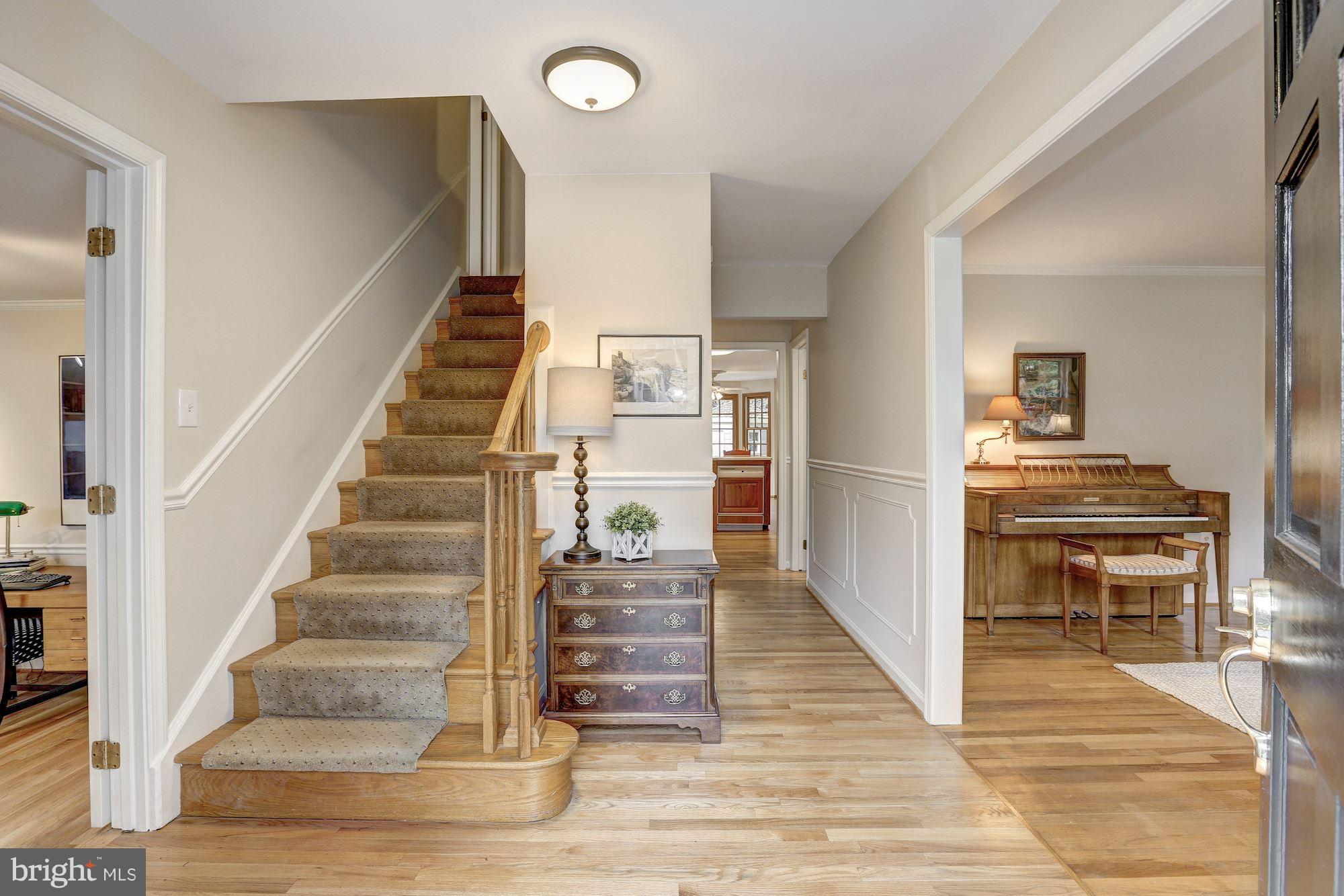 GLEN OAKS - Residential