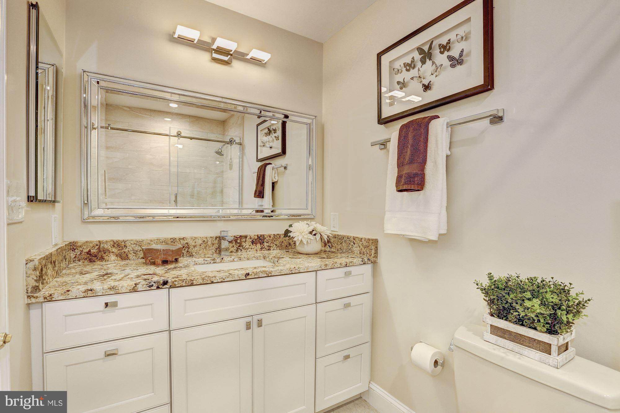 GLEN OAKS - Residential