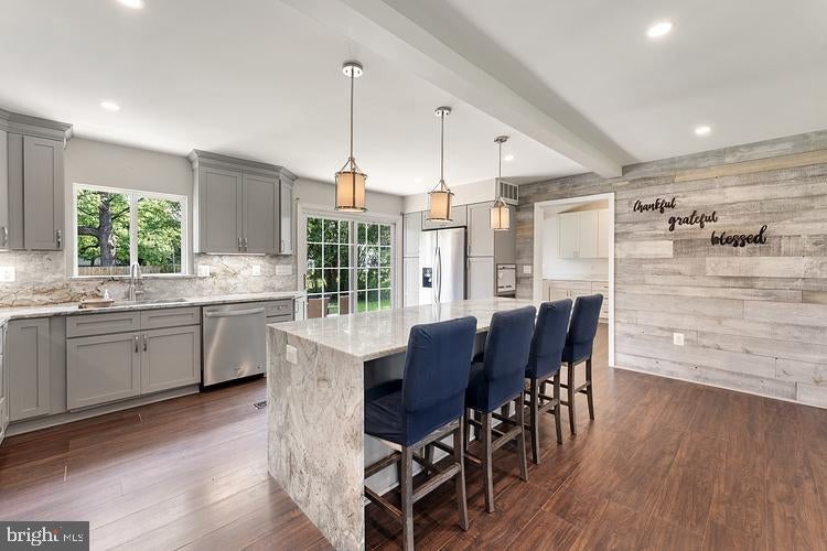 2711 KEYPORT LANE