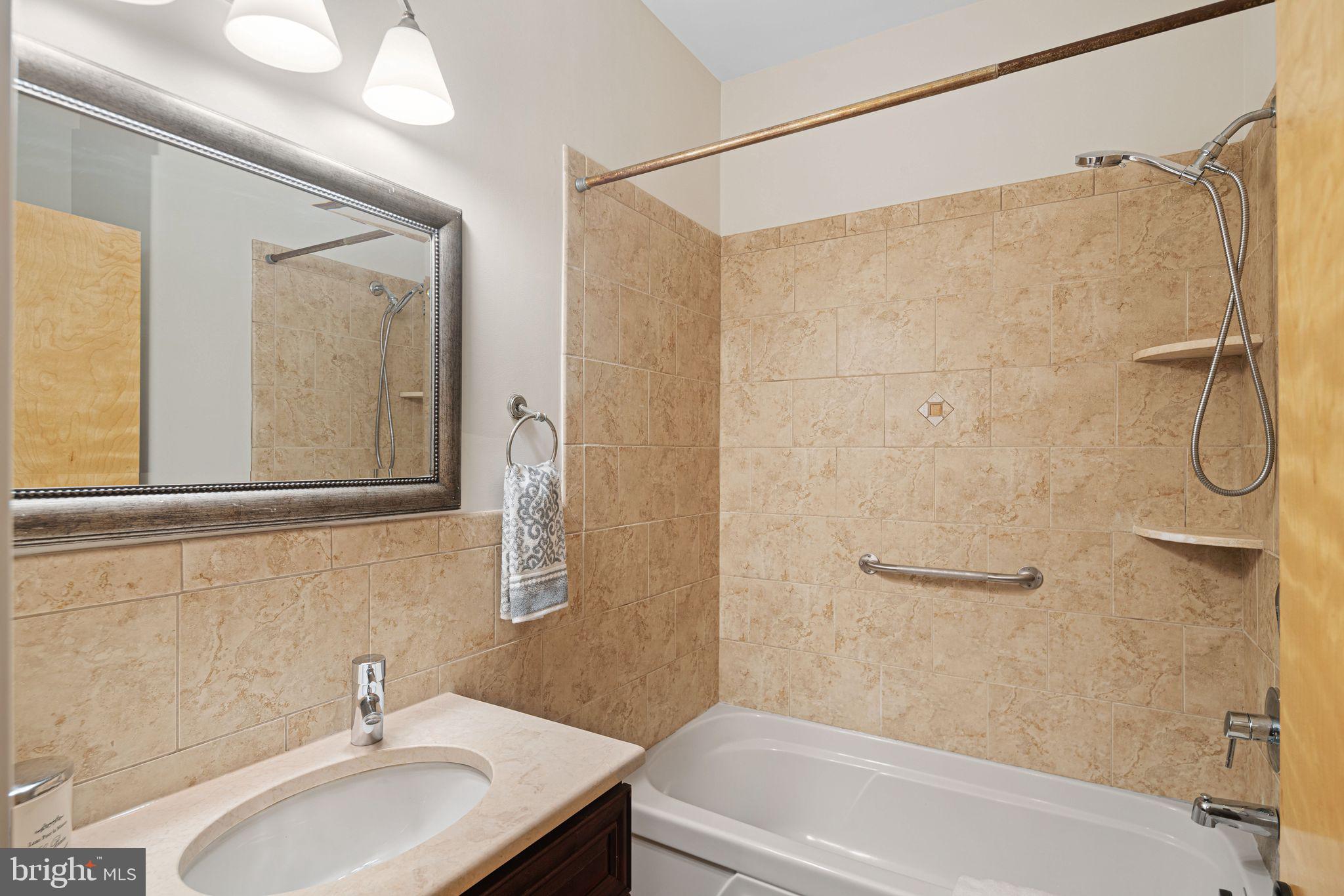 MANAYUNK - Residential