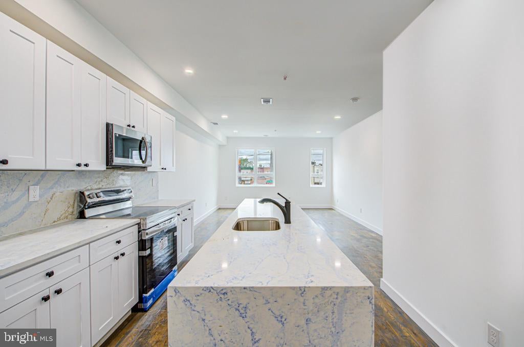 1703 POINT BREEZE AVENUE