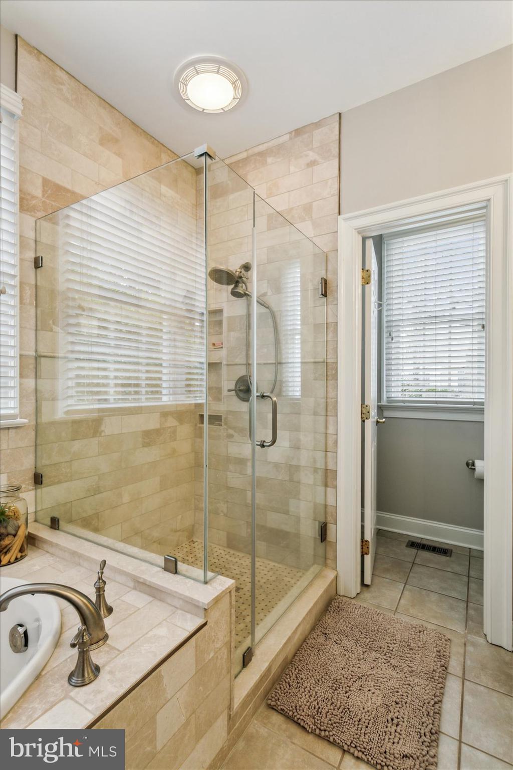 STONEHOUSE - Residential