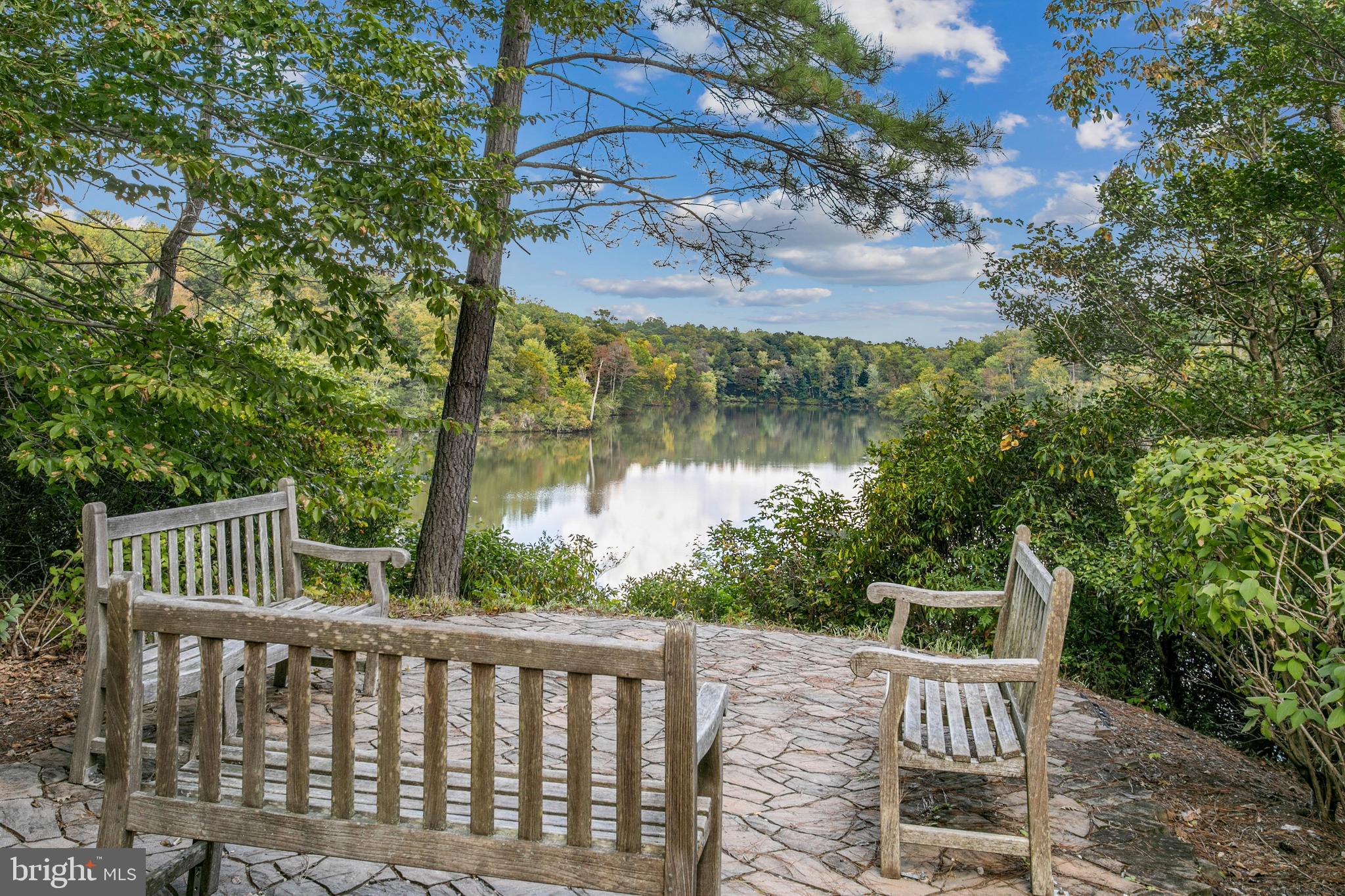 STONEHOUSE - Residential