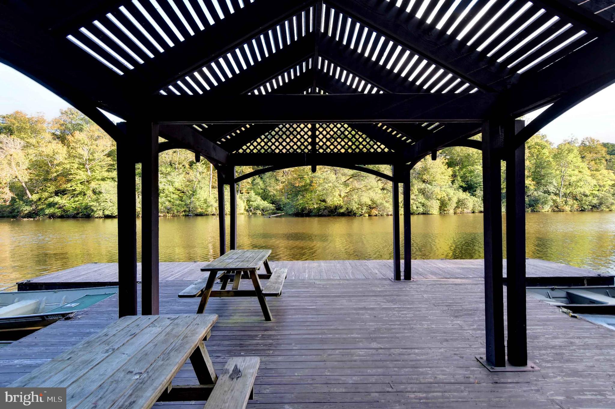 STONEHOUSE - Residential