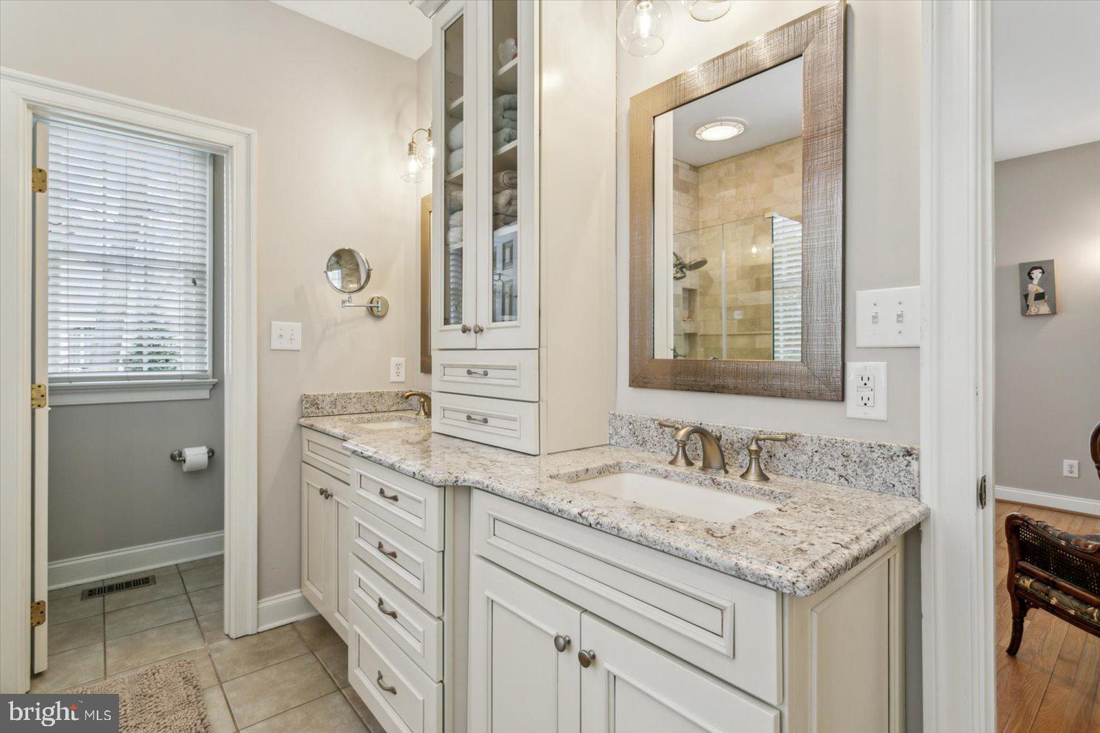 STONEHOUSE - Residential