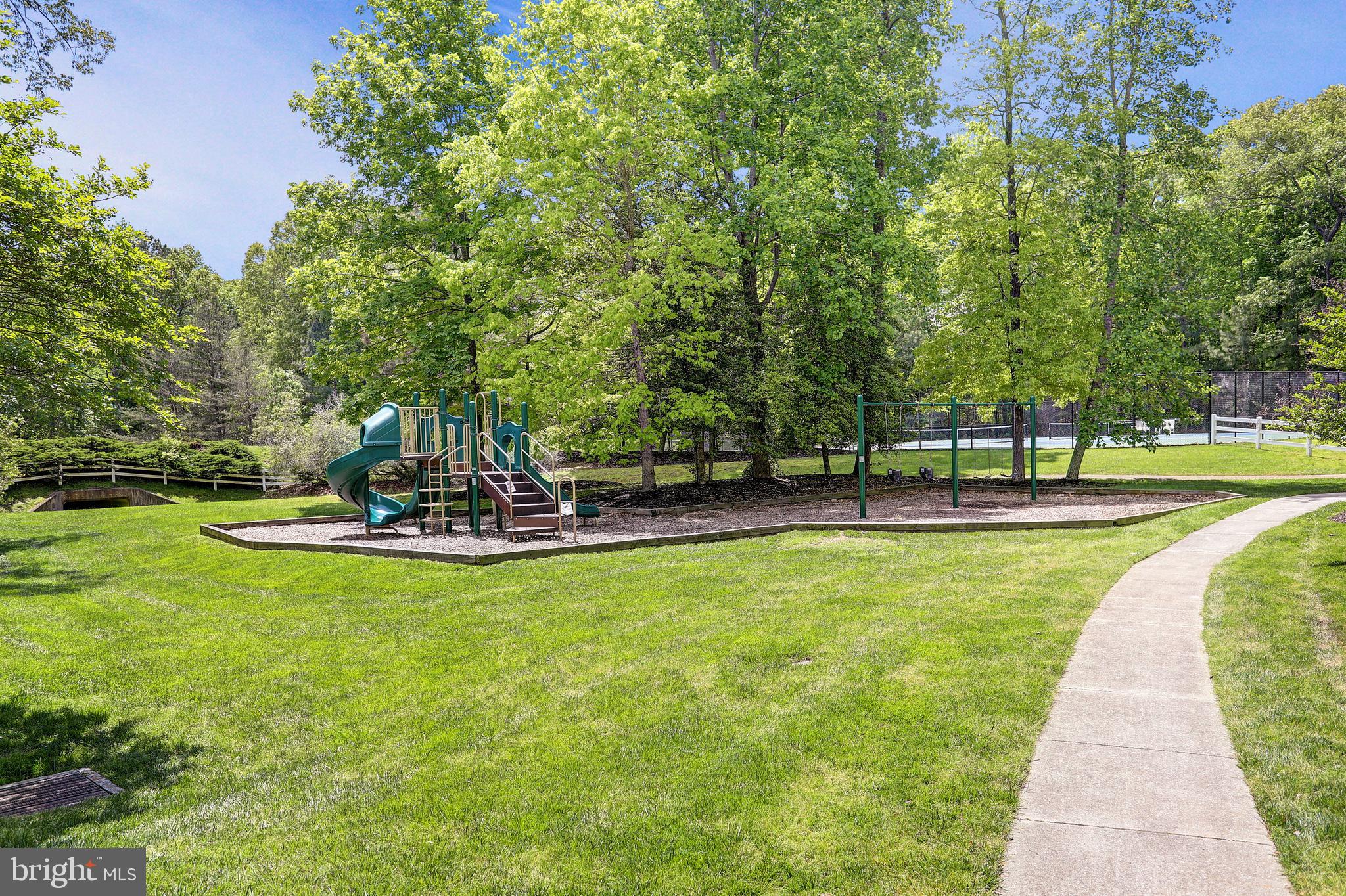 STONEHOUSE - Residential