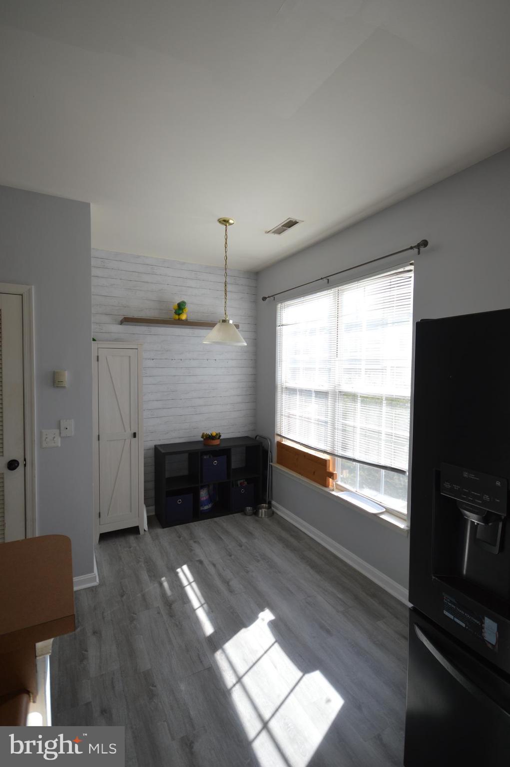 PARKSIDE AT DULLES - Residential