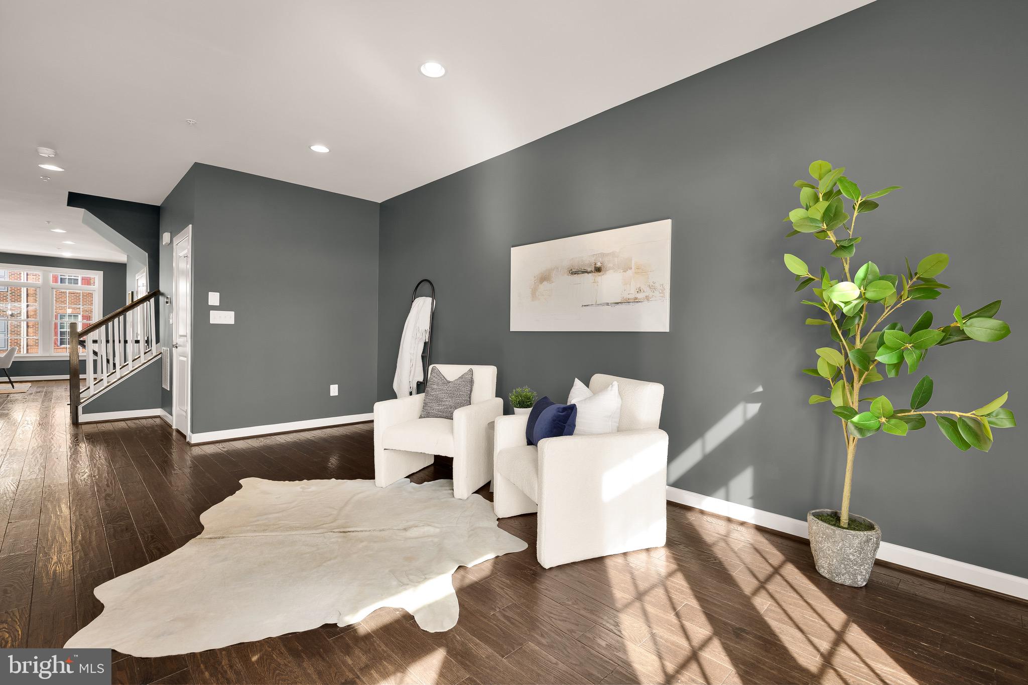 GREENBELT STATION - Residential