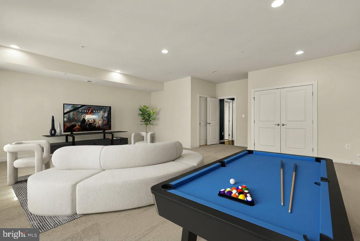 GREENBELT STATION - Residential