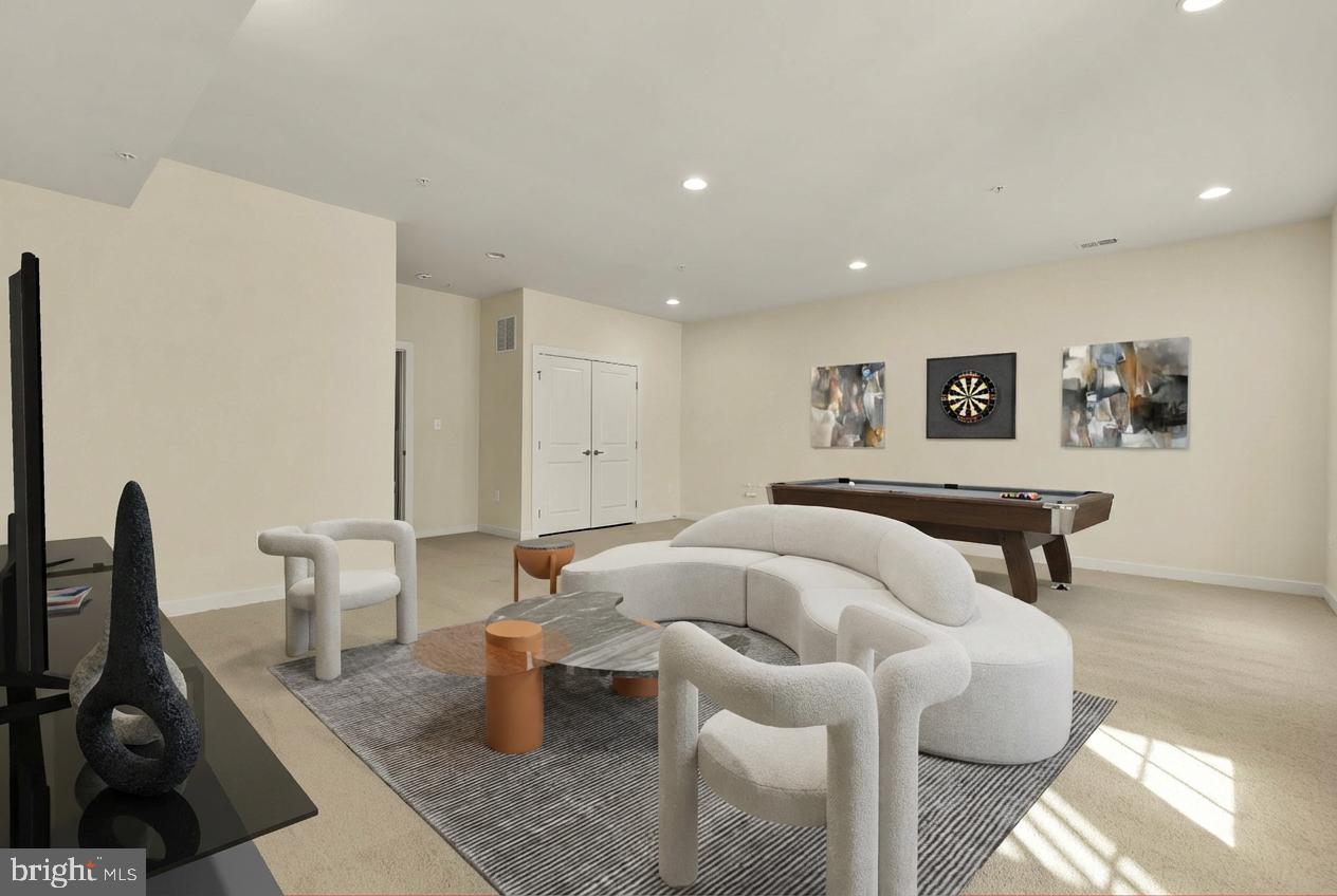 GREENBELT STATION - Residential