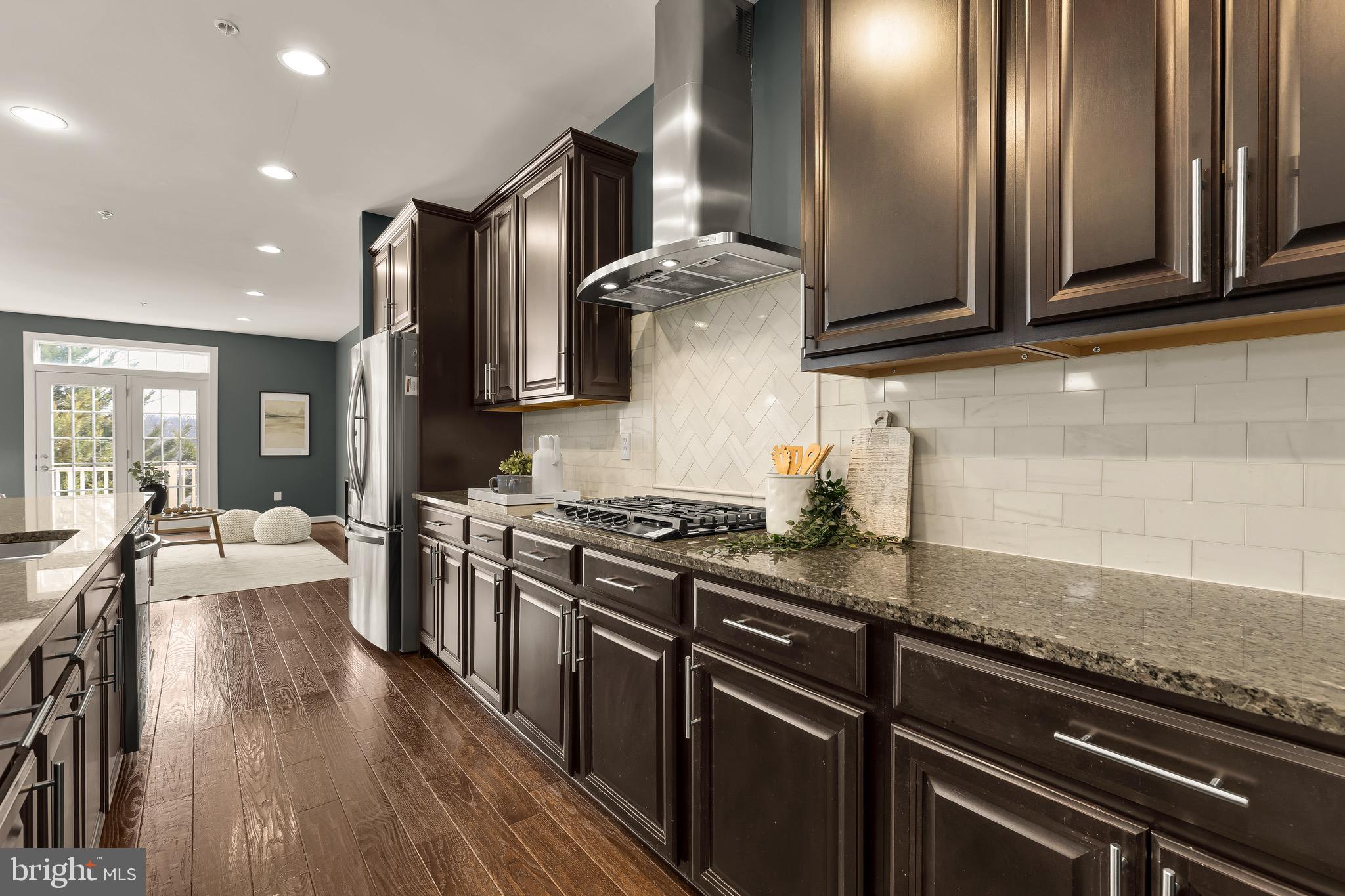 GREENBELT STATION - Residential