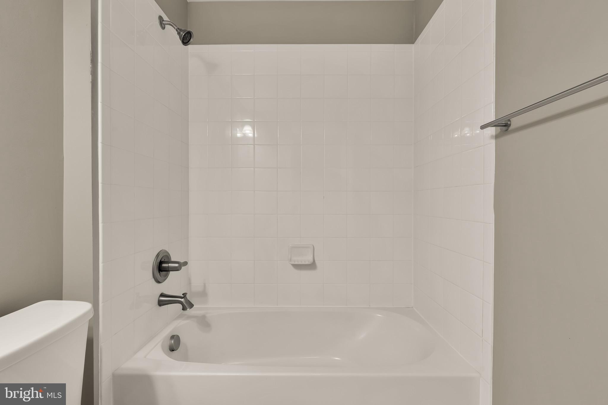 GREENBELT STATION - Residential