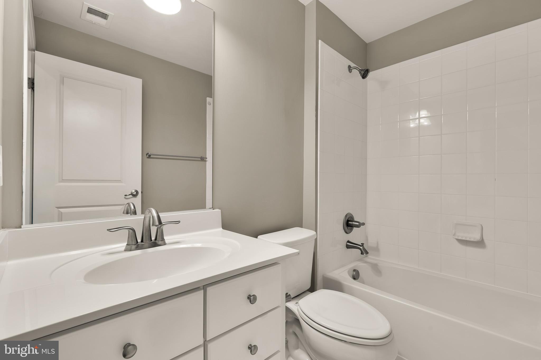 GREENBELT STATION - Residential