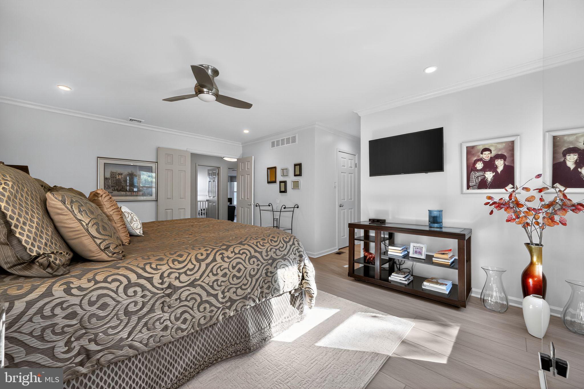 NEWTOWN GATE - Residential